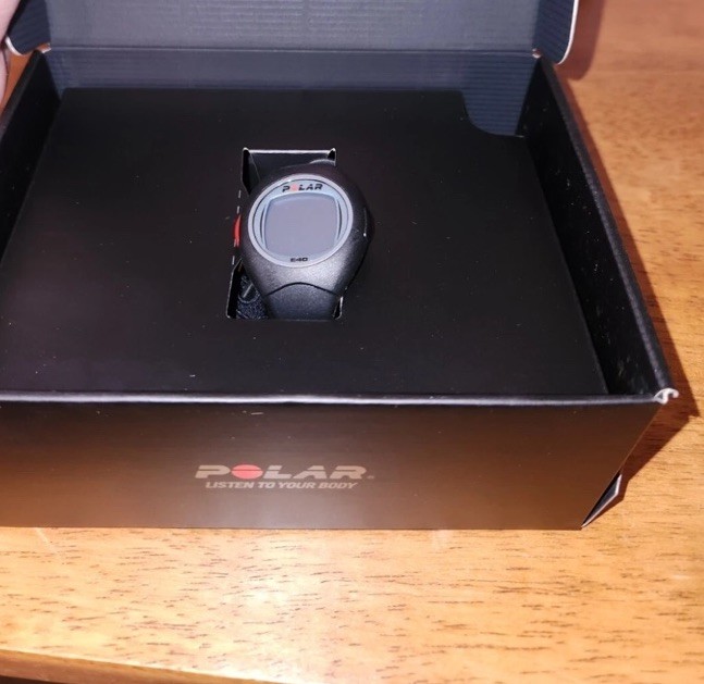 NIB Polar E40 Heart Rate Monitor Watch & Accessories - NICE!
