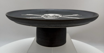 Target Threshold 12'' Cake Pedestal Black Skull and Cross Bones Design NEW