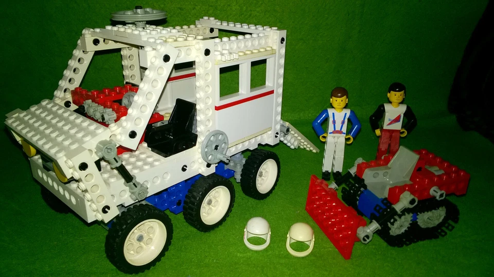 LEGO Technic 8660 Arctic Rescue Unit, photo 1 sur 4