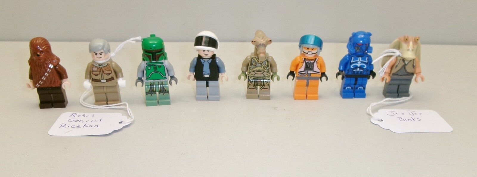 Lego Star Wars 8 minifigures Wookie, Mandalorian, General Rieekan, Jar Jar Binks
