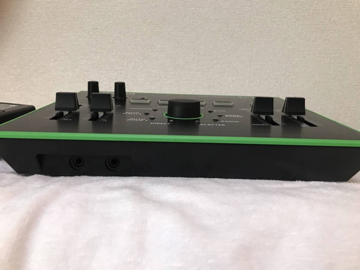 Roland VT-3 Voice Transformer Formant Shifter Vocoder Voice