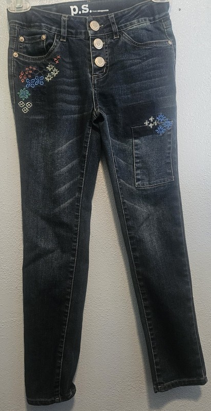 girls size 7 jeggings p.s. from Aéropostale With Embroidery