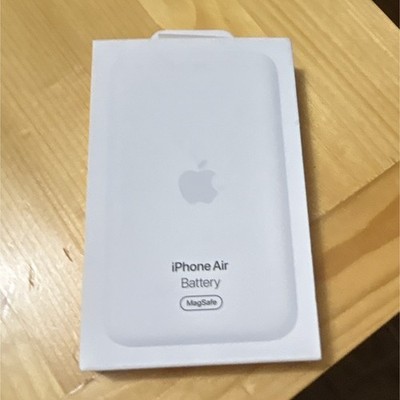 Apple MagSafe External Battery Pack Magnetic Wireless Charging Matte White