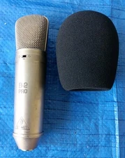 BEHRINGER B-2 PRO Multi-Pattern Large Diaphragm Condenser Microphone 