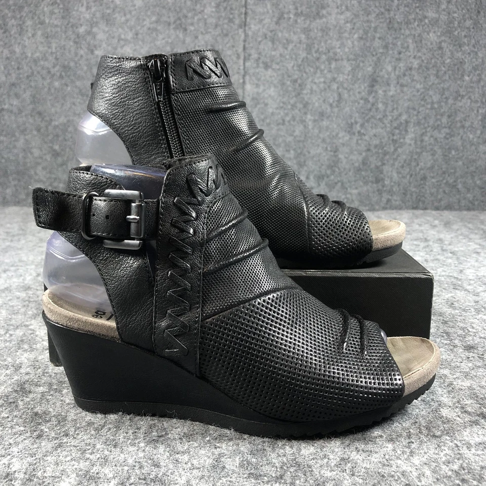 Earth Attalie Bonaire Shoes Womens Size 7.5M Black Leather Wedge Sandals Buckle - Image 2 of 4