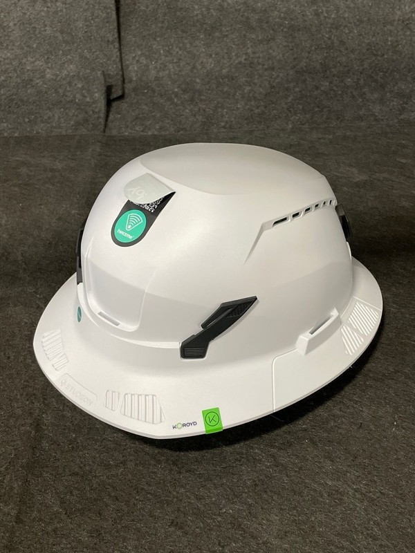 STUDSON Full Brim Vented Industrial Safety Helmet, One Size, 3RD PARTY LOGO