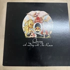 QUEEN - A DAY AT THE RACES LP Vinyl First Press 1976