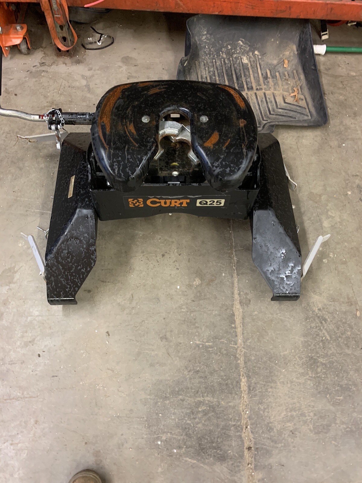 Curt Q25 Hideaway 5th Wheel Hitch eBay