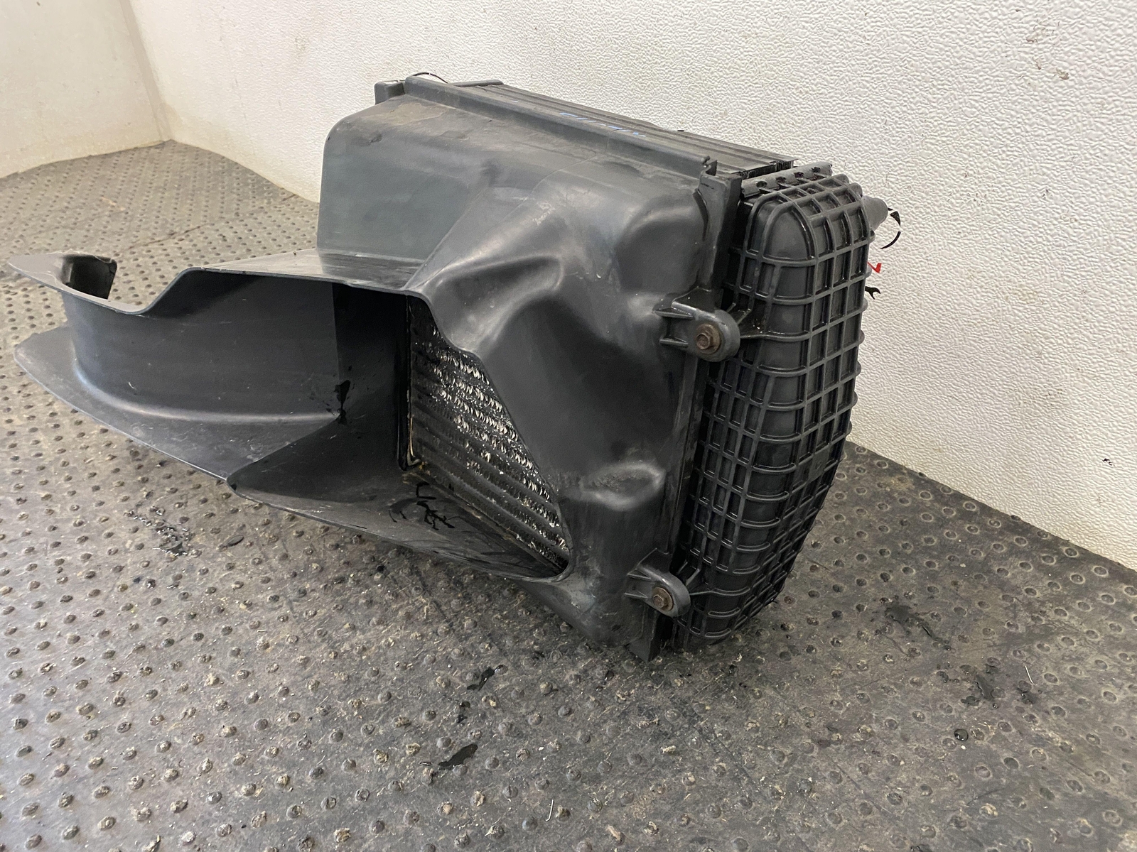 14-17 MASERATI GHIBLI 3.0 DRIVER LEFT LH TURBO CHARGER INTERCOOLER 16474839