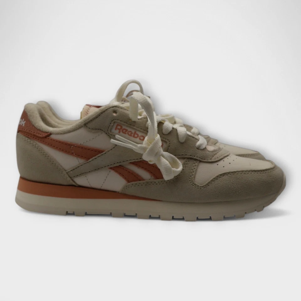 Zapatos deportivos informales clásicos de cuero para mujer Reebok talla 7,5 Foto 2 de 4