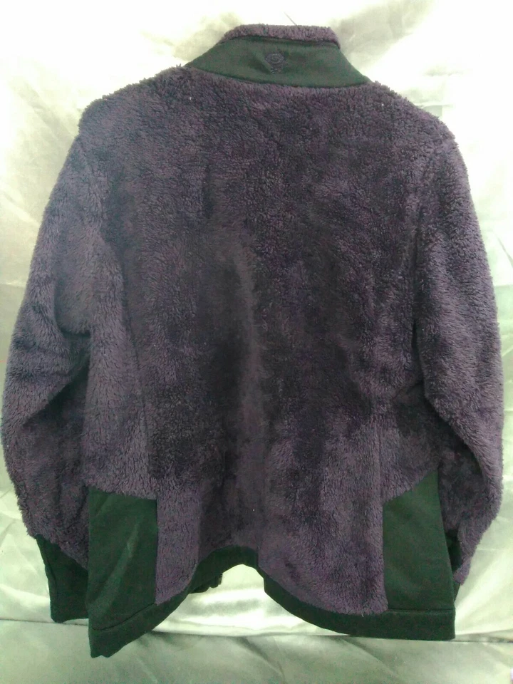 Chaqueta polar de felpa mountain hard wear grande morada/negra para mujer Foto 2 de 4