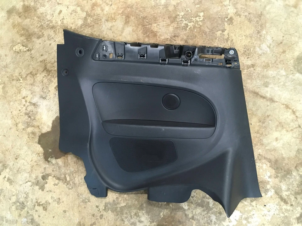 2013 Volkswagen Beetle Rear Left LH Interior Door Trim Panel 5C5867043 OEM . Foto 3 de 4