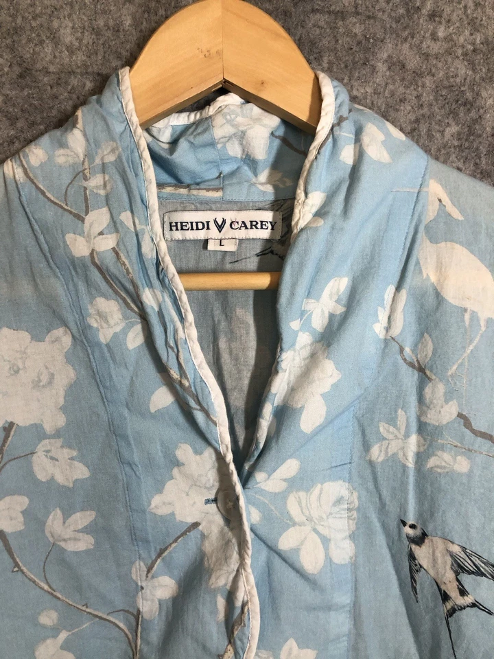 Pijama Heidi Carey Grande Azul Algodón Pájaros Grúa Vieira Borde Dos Piezas Salón Foto 2 de 4