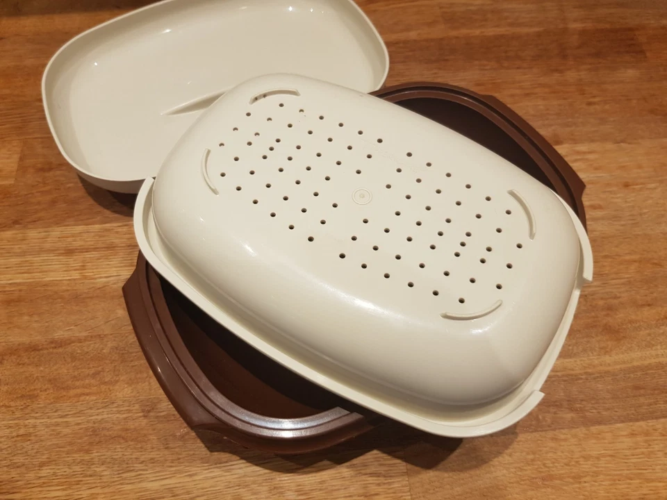 Retro Tupperware Brown Strainer Sieve Vegetables Fish Storage Container & Lid - Image 3 of 4