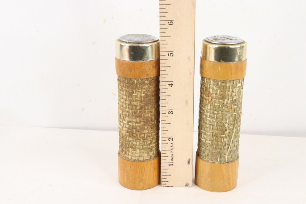 Salt & Pepper Shaker - Thumbnail 4