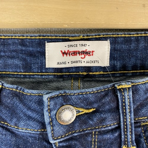 Wrangler Jeans Womens 8 Blue High Rise True Straight Crop Distressed Western NWT - Picture 4 of 10