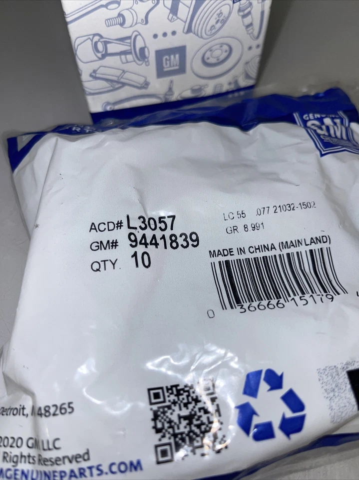 Bombilla Trasera ACDelco GM Equipo Original L3057 (Paquete de 10) 9441839 Foto 2 de 4