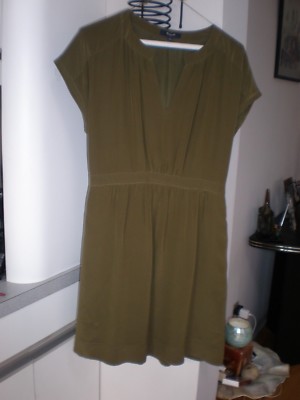 Madewell Silk cinch Waist Dress Size 4 Short Sleeve Army Green Color Slimming | eBay Madewell Silk cinch Waist Dress Size 4 Short Sleeve Army Green Color Slimming | eBay