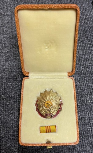 ROMANIA Order of Labor RSR Badge 3rd CLASS Mini Ribbon bar original Box WW1 WW2 - Picture 2 of 5