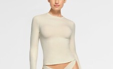 Skims Cotton Jersey Long Sleeve T-Shirt in Bone, Size Medium