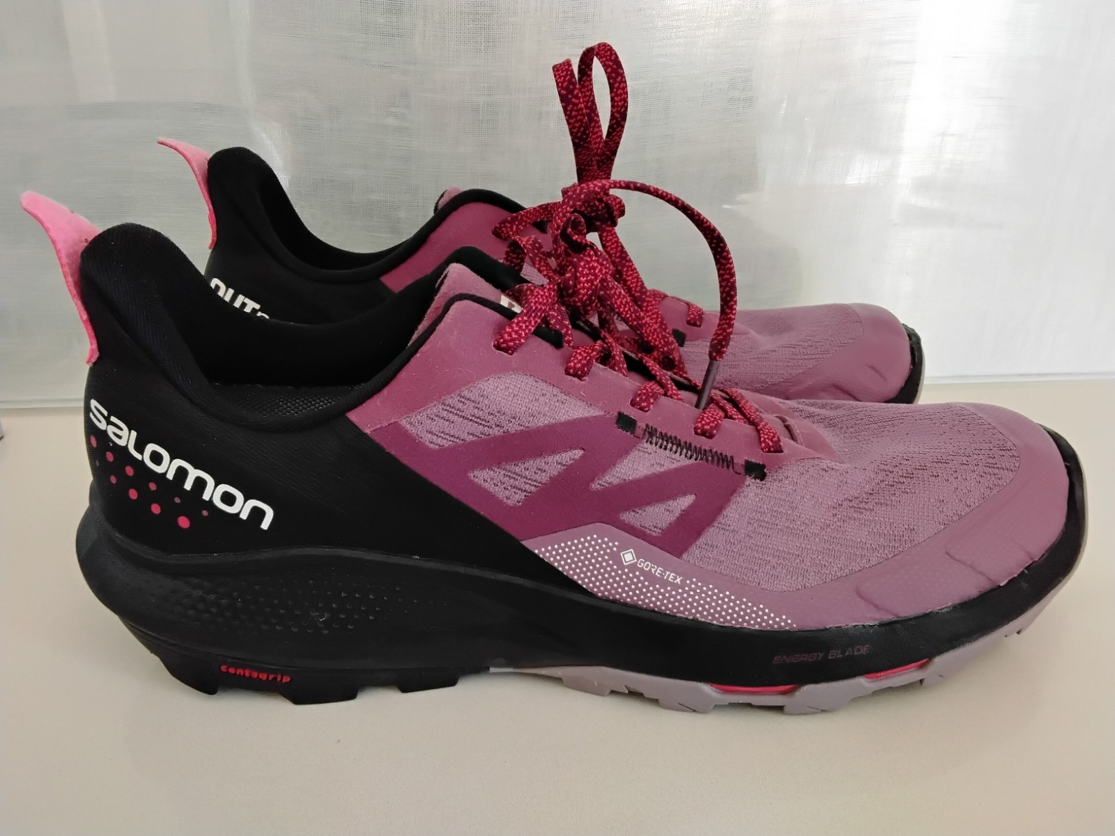 Scarpe da trekking Salomon Out pulse Gore Tex GTX sneakers taglia 9 5 donna nero rosa