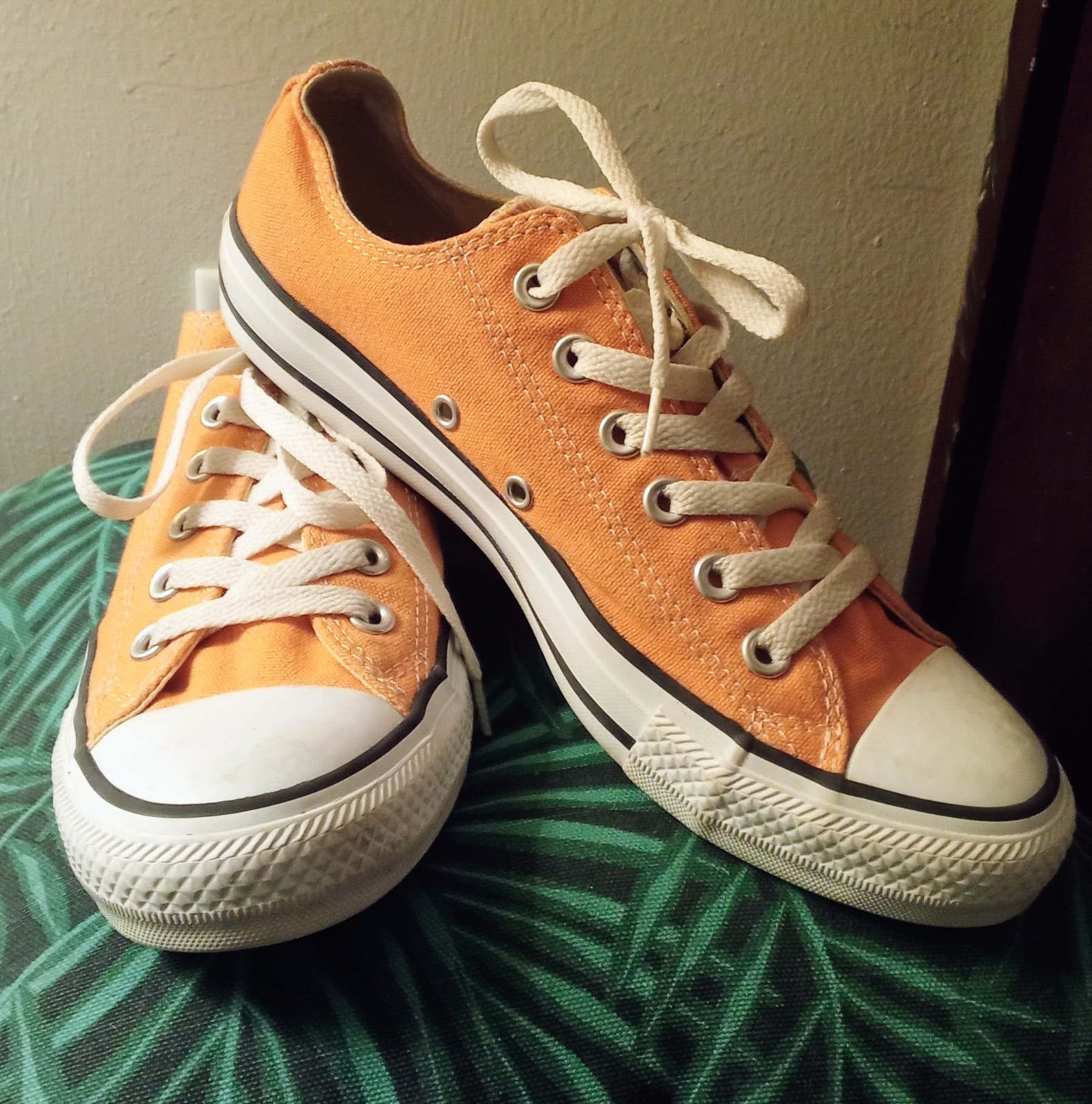 Size 8 - Converse All Star Low Top Powder Orange Apricot Women's New WO Box