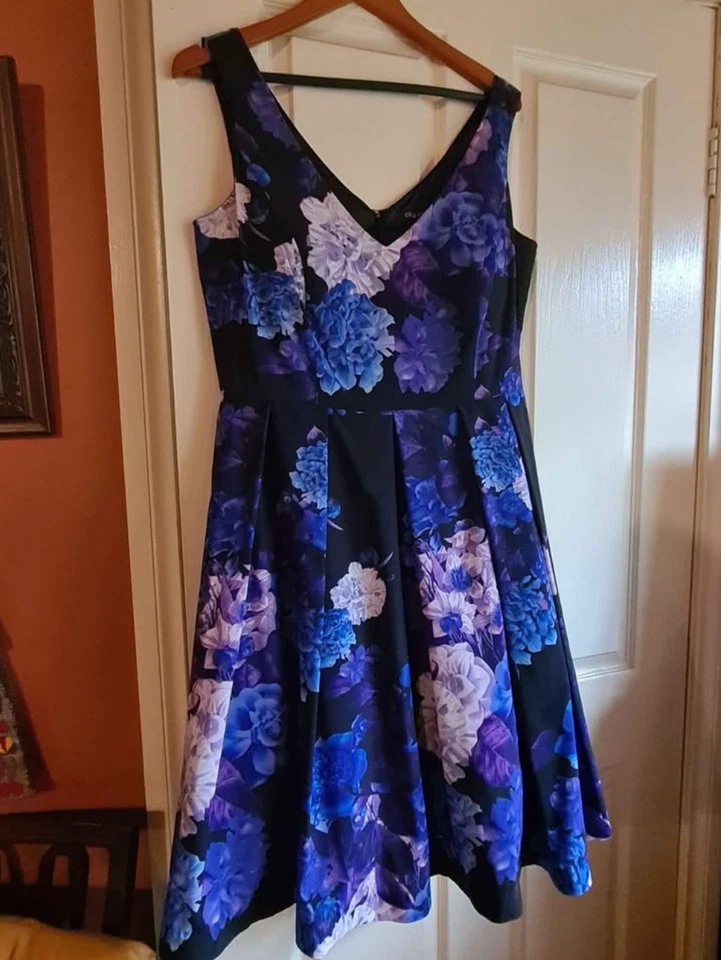 City Chic hydrangea dress 