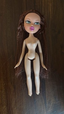 Vintage 2005 MGA Bratz Campfire Winter Adventure Lodge Meygan Fashion Doll Nude