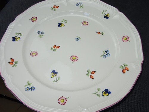 Piatto da portata Villeroy & Boch Petite Fleur 26 cm ottime condizioni - Foto 5 di 6