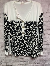 Bibi Women  s Medium Black/White Long Sleeve Animal Print Fake Buttons Flowy