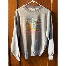Vintage Walt Disney World Mickey Mouse Gray Sweatshirt Made in USA Womens Medium