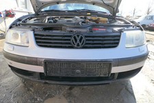 VW Passat 3B Stoßstange vorne Frontstoßstange Stoßfänger vorn silber LB7Z  - SWR