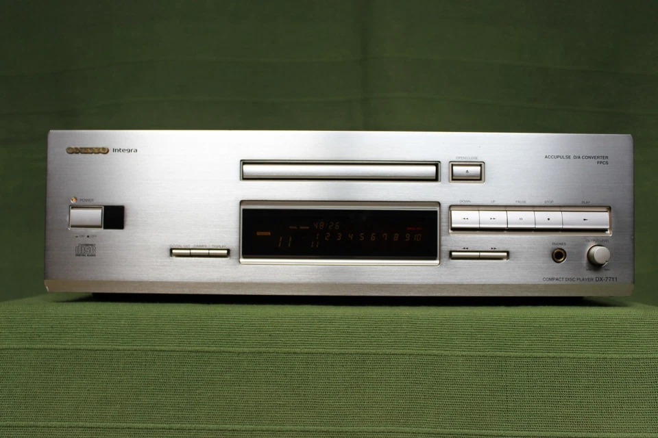 Onkyo DX-7711 Reproductor De CD + Color Con Nuevo Láser - Imagen 2 de 4
