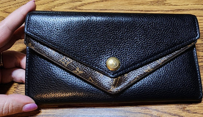 Louis Vuitton Double V Envelope Leather Wallet 