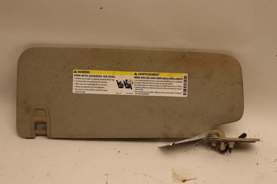 Chevy Tahoe 2015-2020 lado del pasajero delantero derecho parasol tela OEM Foto 3 de 4