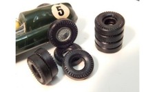 Wrenn 1/52e Car Slotcarstyres Tires, 1 Pair AV  1 Pair AR