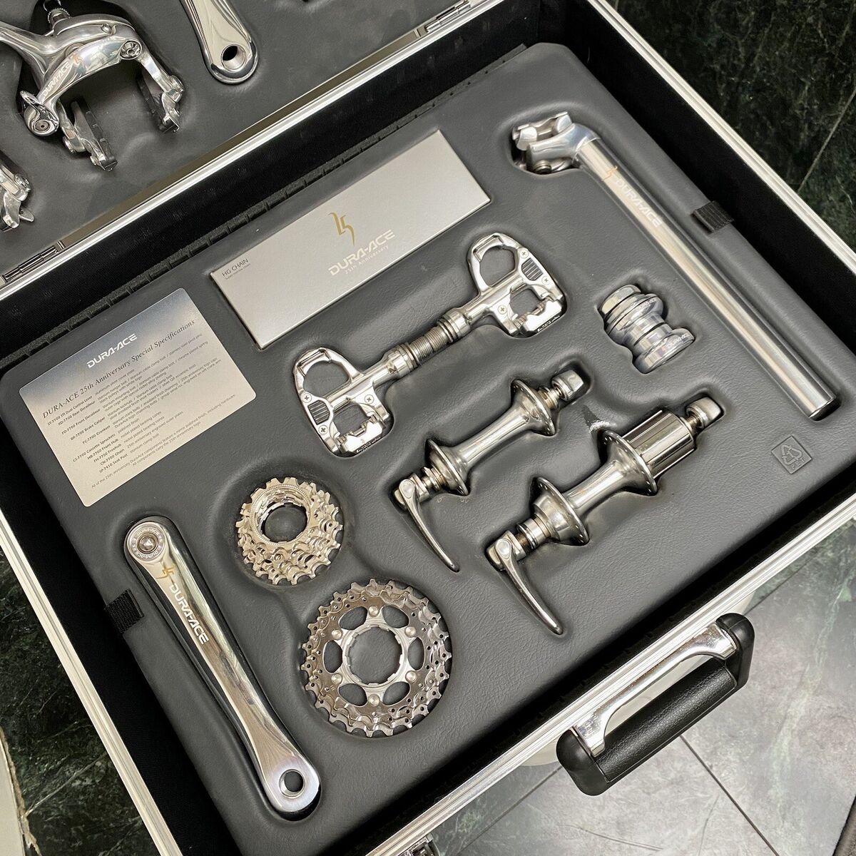 NOS / NEW 1998 SHIMANO DURA ACE 7700 25th ANNIVERSARY NOS / NEW 1998 SHIMANO DURA ACE 7700 25th ANNIVERSARY