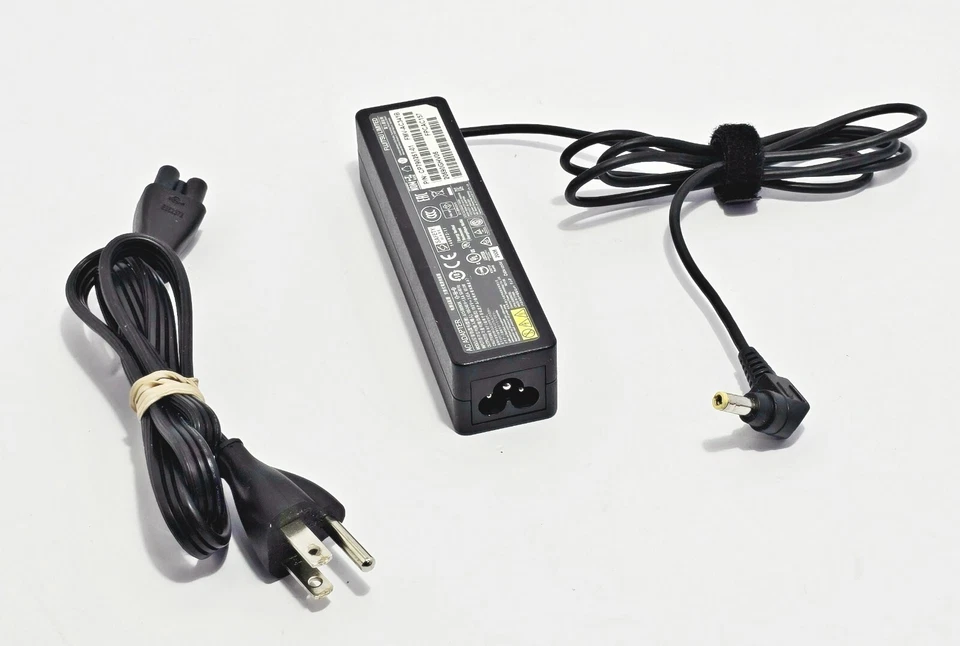 Adaptador de CA Original Fujitsu A13-065N3A ADP-65MD B 19V 3.42A Cargador de Portátil 65W Foto 3 de 4