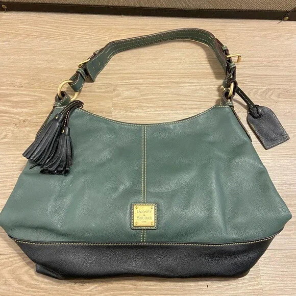 Dooney & Bourke Green leather shoulder bag Gem