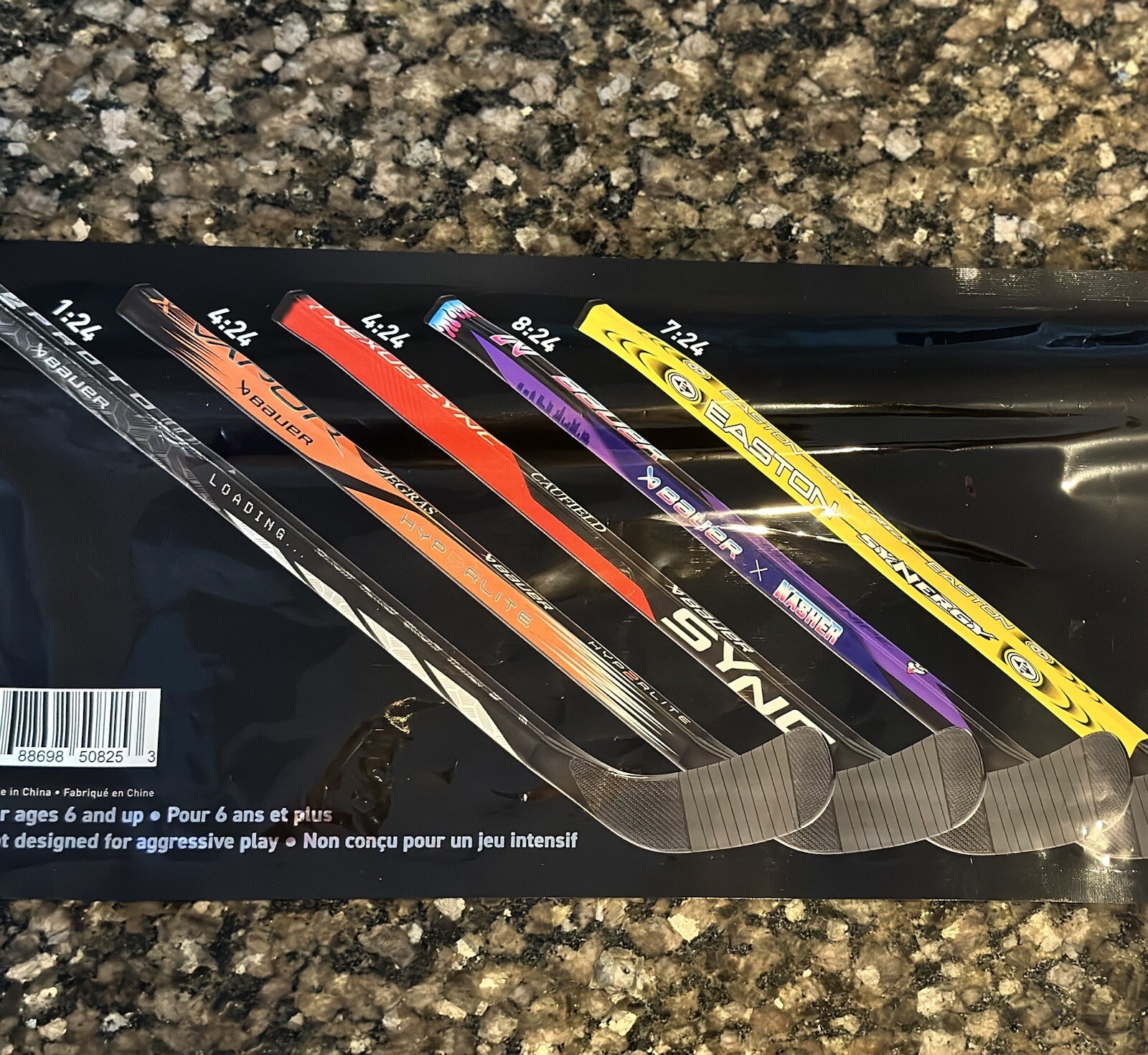 🔥 SEALED 🔥 Bauer MYSTERY MINI Hockey Stick RIGHT HANDED 2023 NEW