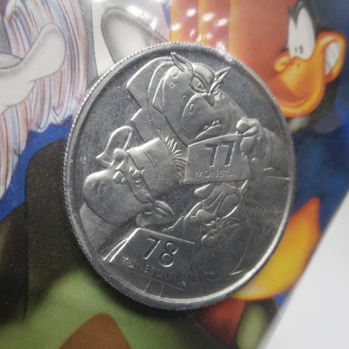 Space Jam (VHS, 1997, Clam Shell) w/Collector Coin Michael Jordan Looney Toons - Picture 2 of 5