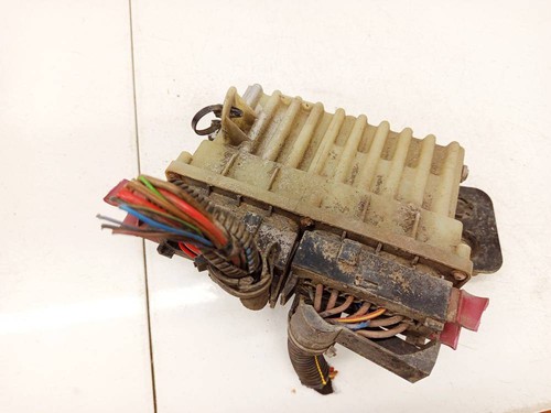 9685401 Lüfter Steuergerät Relais  Opel Zafira DE2858167-85