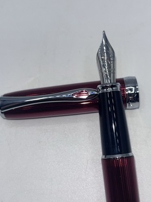 Diplomat Excellence A2 Skyline Red fountain pen