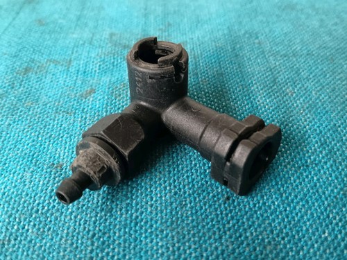 Clutch pipe