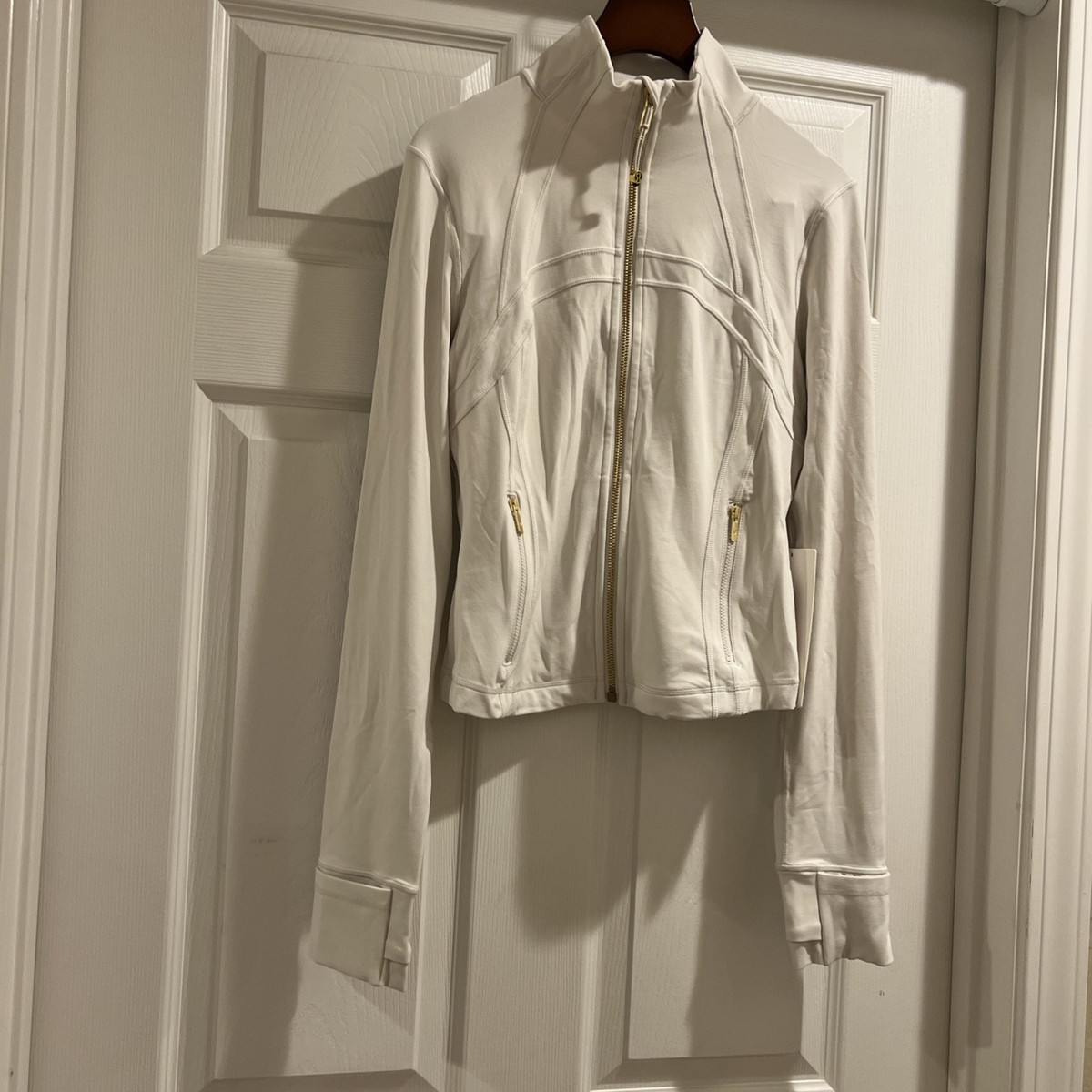 NWT Lululemon Define Cropped Jacket *Nulu BONE/GOLD Size : 8 & 10
