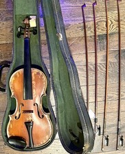 4/4 Late 19th or 20th century Violin German Student with some older bows