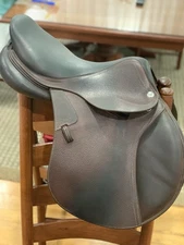 2025 CWD SE01 Close Contact Jump Saddle  16.5"