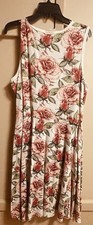 Lularoe Nicki Dress 3XL Beautiful Floral Dress with Pockets