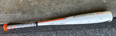 Easton. Mako Baseball Bat. 27''  15 oz.  2-3/4''. Orange.  -12.