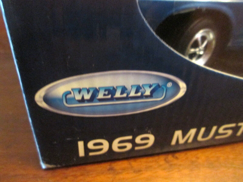 Welly 1969 Ford Mustang Boss 302 Fastback 1/18 Premium Diecast Car Blue NEW! - Picture 6 of 10